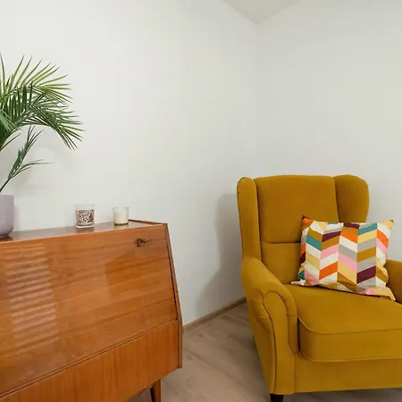 Narutowicza Bright & Comfy Downtown By Renters * Lodz (Lodz)