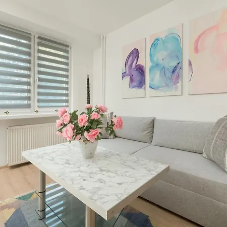 Narutowicza Bright & Comfy Downtown By Renters Apartment *